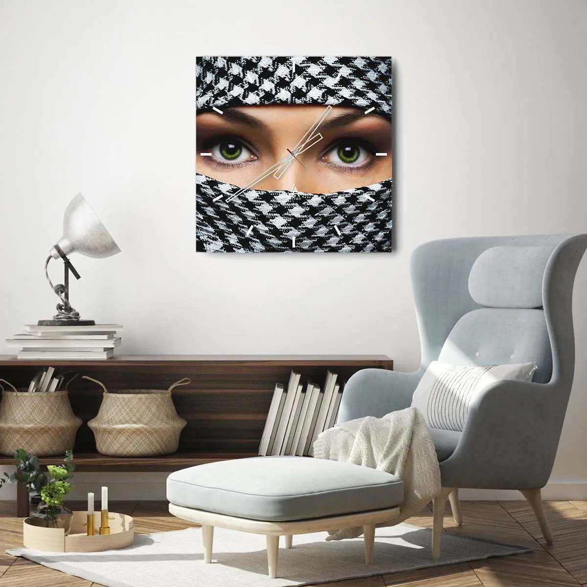 Orologio da parete - Orologio in Vetro - Ritratto di bellezza velata con gli occhi verdi - 30x30 cm