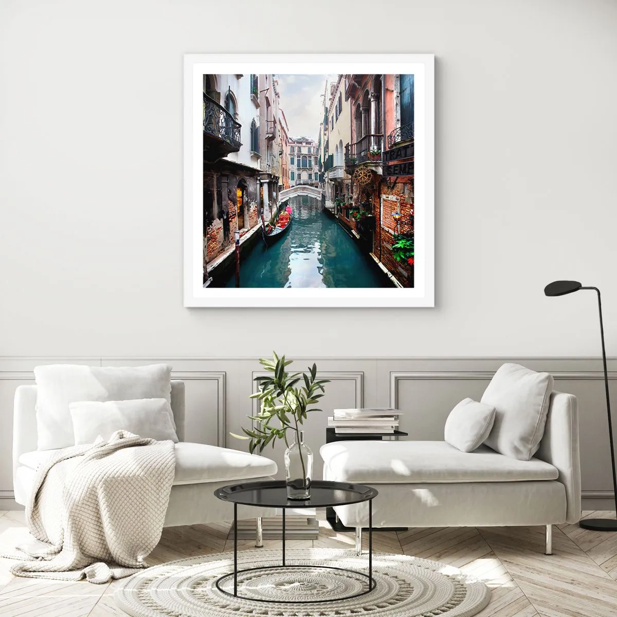 Poster in cornice bianca - Paesaggio veneziano con gondola e ponte - 40x40 cm