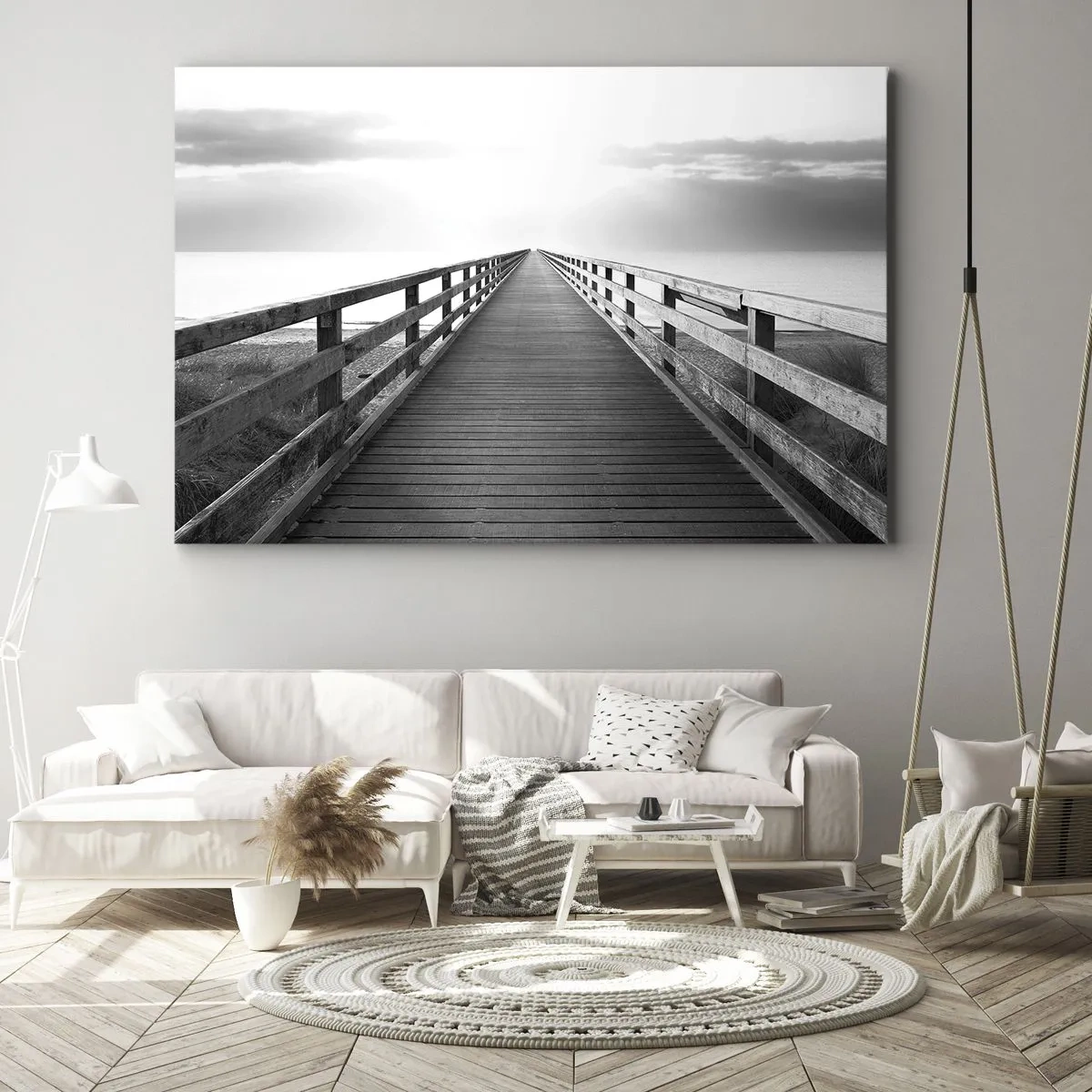 Quadro su tela - Stampe su Tela - Un'immagine in bianco e nero di un molo di legno che conduce verso l'orizzonte. - 70x50cm - Sempre più lontano - Decorazione murale moderna per soggiorno e camera da letto ARTTOR