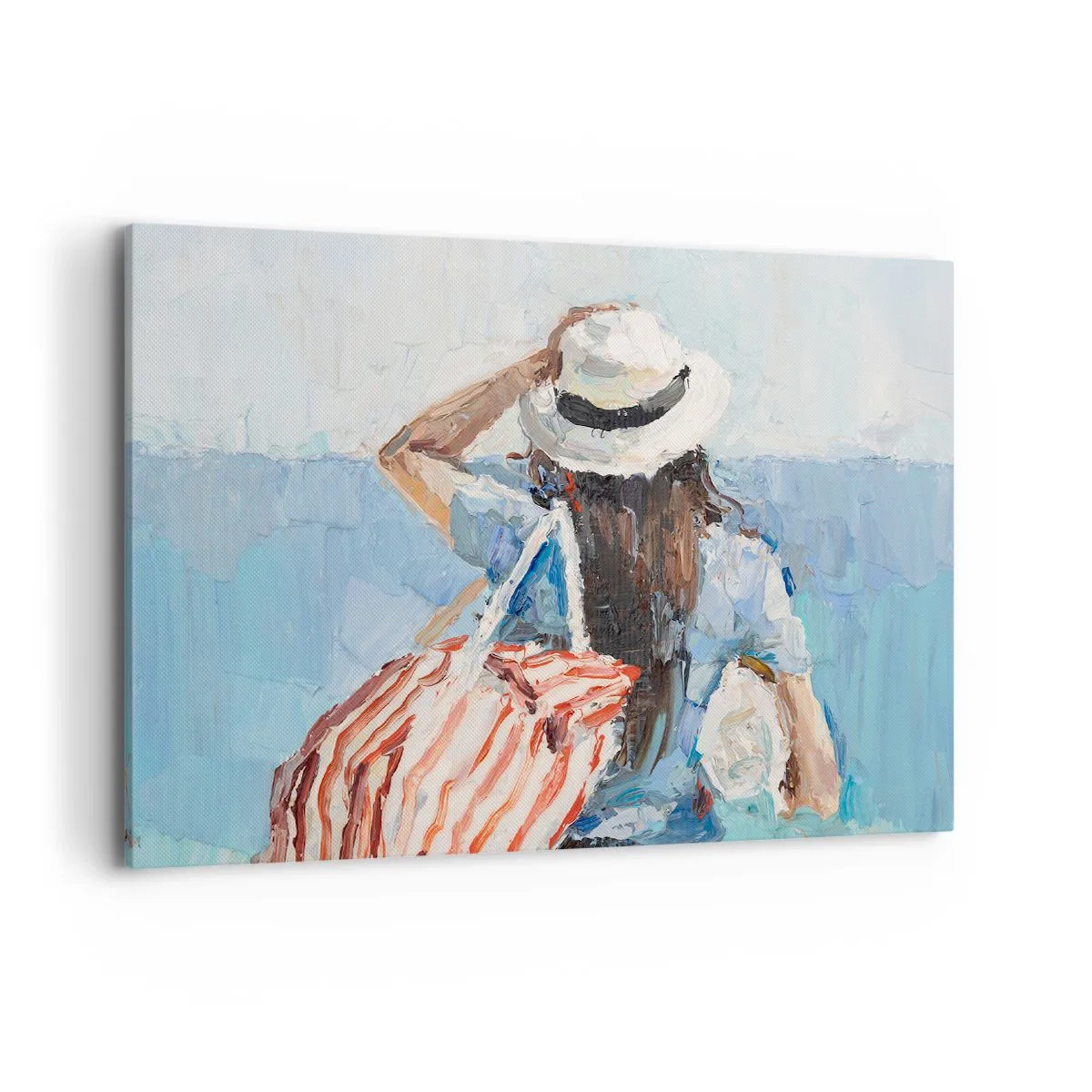 Quadro su tela - Stampe su Tela - Una donna con un cappello contro il mare blu - 100x70cm - Benvenuti in vacanza - Decorazione murale moderna per soggiorno e camera da letto ARTTOR