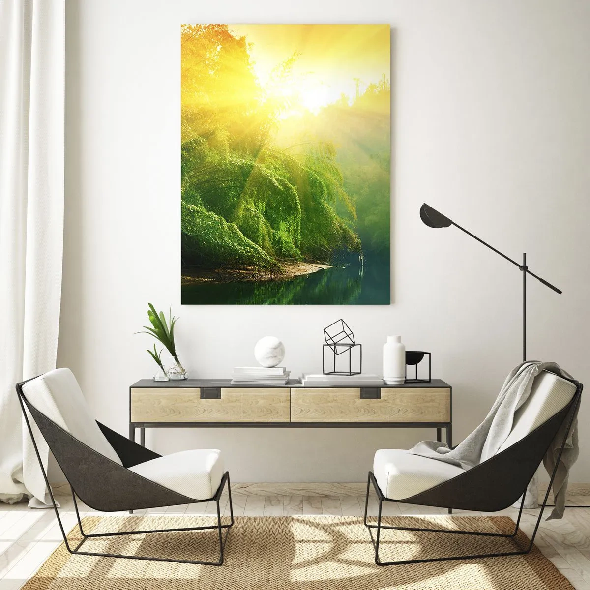 Quadro su vetro - Una foresta verde in riva al fiume, illuminata dai raggi del sole nascente - 70x100cm - Immergersi nel sole e nell'ombra - Decorazione murale moderna per soggiorno e camera da letto ARTTOR