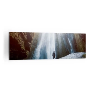 Quadro su tela - Stampe su Tela - Una figura sullo sfondo di una maestosa cascata in una gola rocciosa - 160x50cm - Ripristino delle proporzioni - Decorazione murale moderna per soggiorno e camera da letto ARTTOR