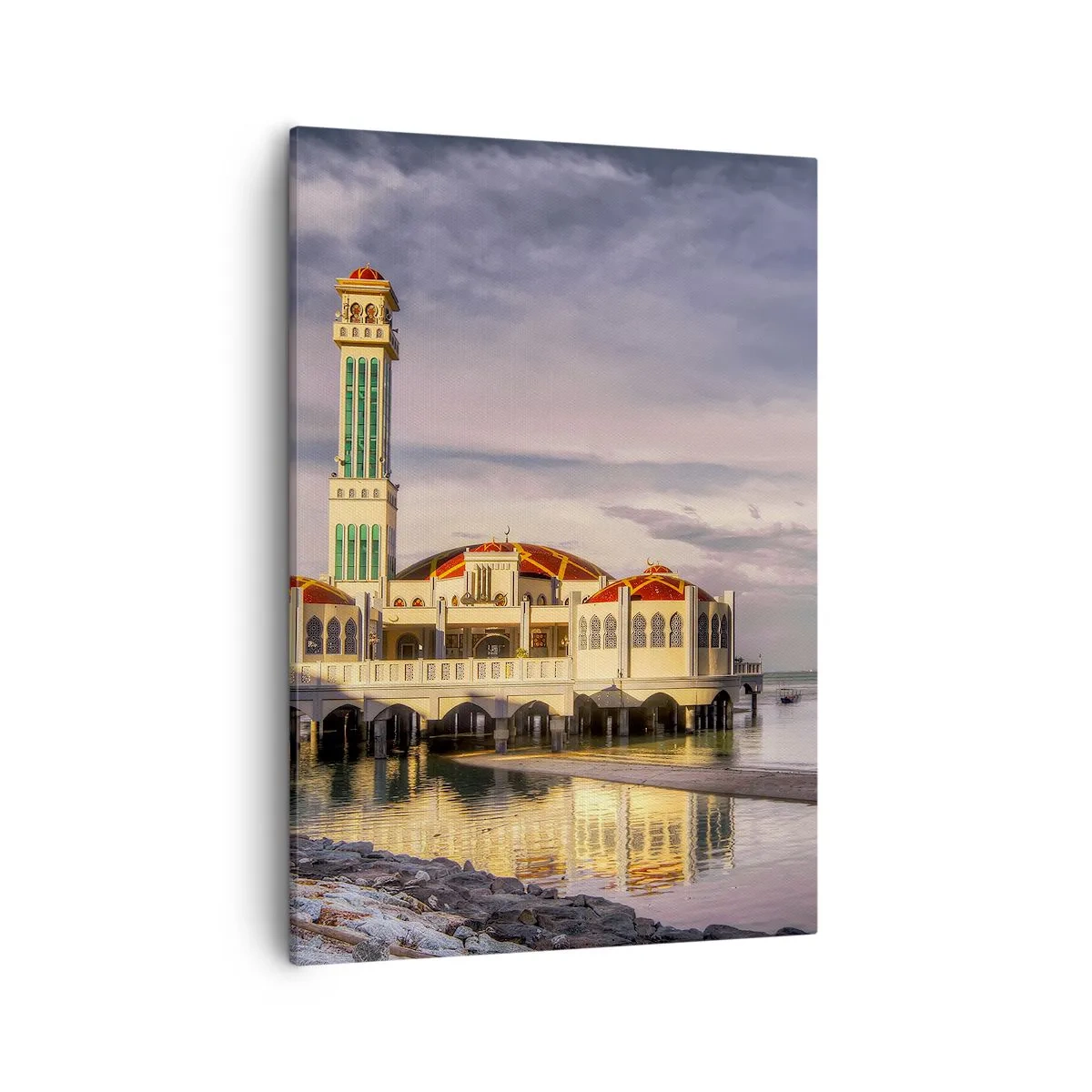 Quadro su tela - Stampe su Tela - Un imponente edificio con un minareto sull'acqua circondato da un paesaggio tranquillo - 50x70cm - Il tempio della natura - Decorazione murale moderna per soggiorno e camera da letto ARTTOR