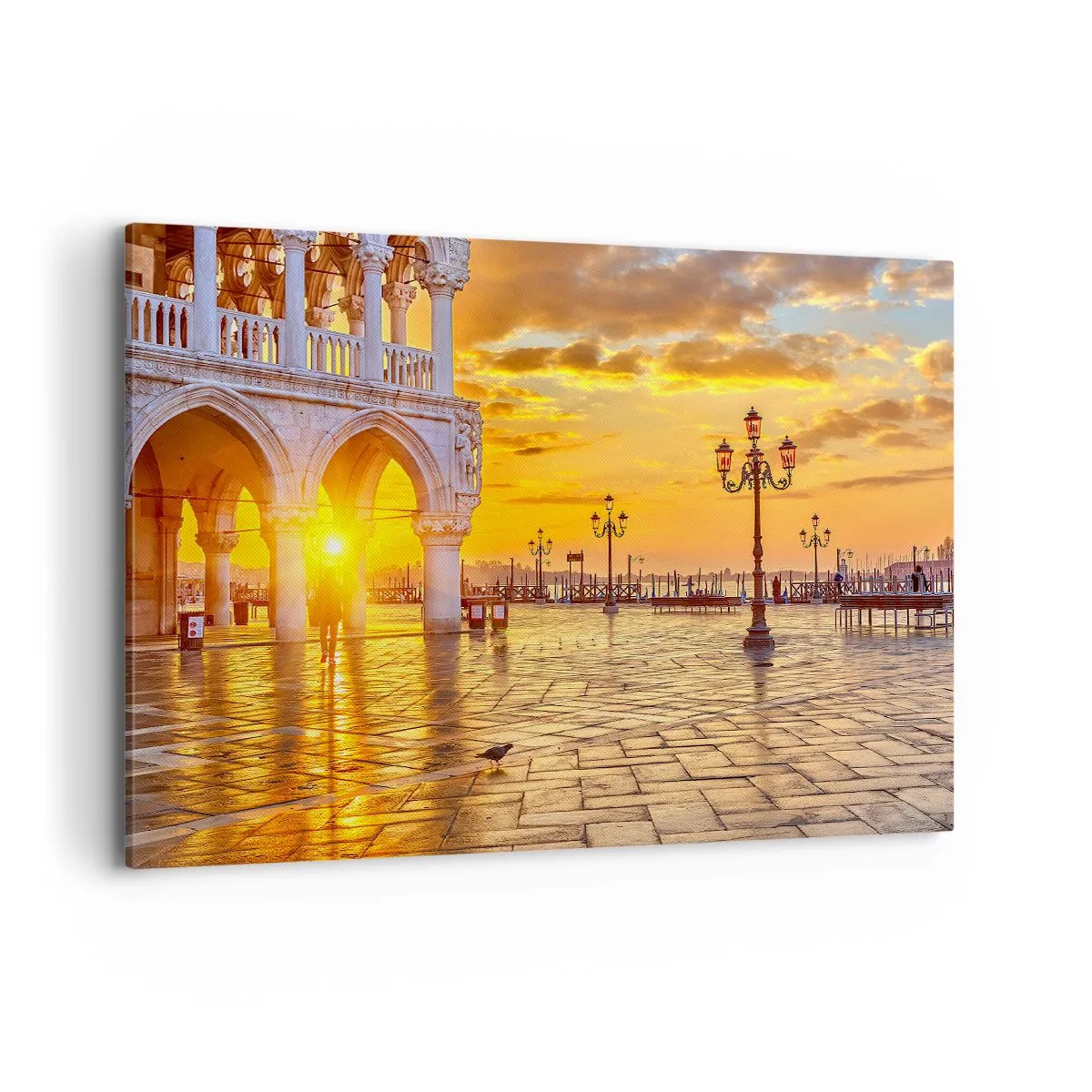 Quadro su tela - Stampe su Tela - Tramonto dorato sulla piazza della città con portici e lampioni - 100x70cm - Dove sono tutti? - Decorazione murale moderna per soggiorno e camera da letto ARTTOR