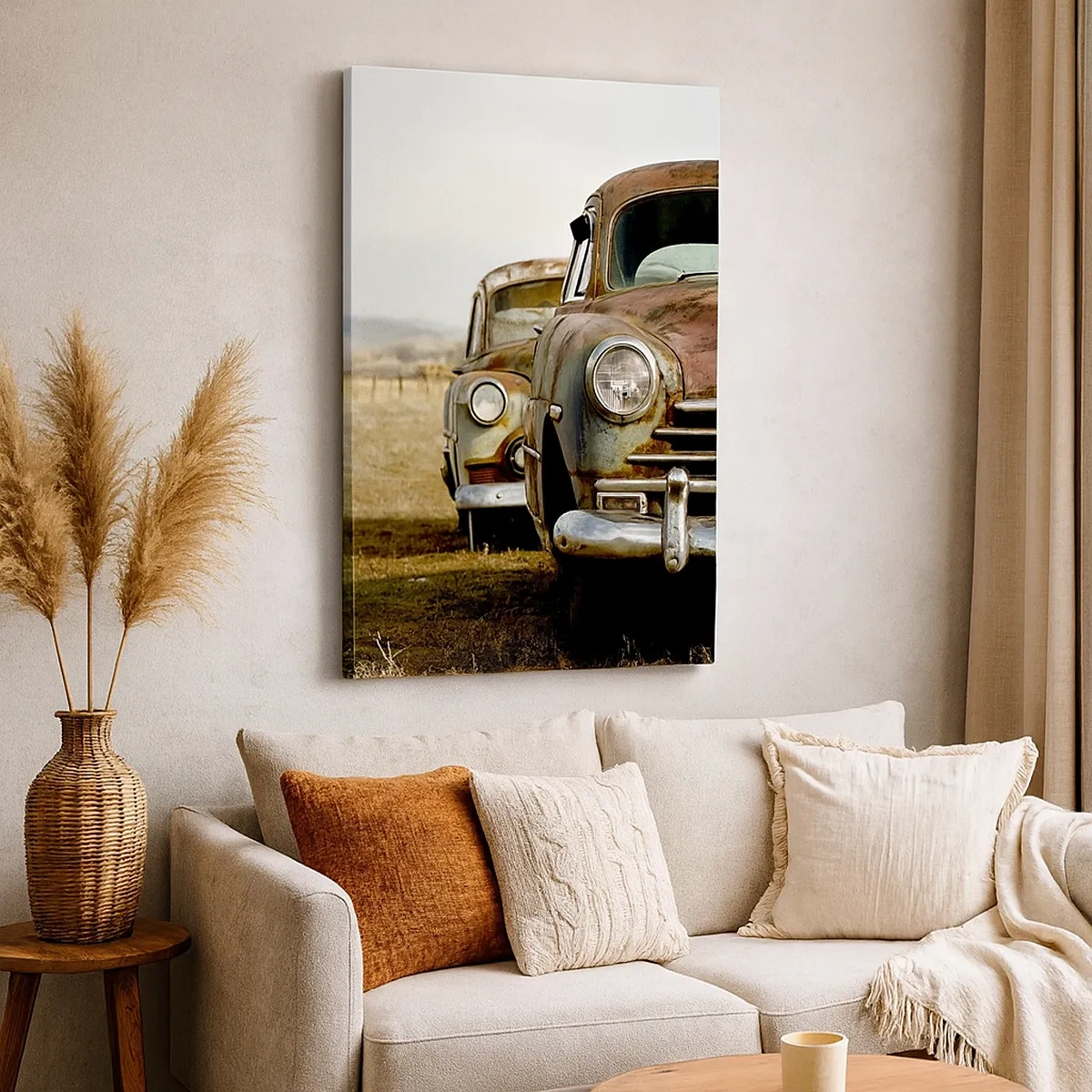 Quadro su tela - Stampe su Tela - Due vecchie auto su una strada sterrata accanto a una recinzione di legno - 50x70cm - Meritato riposo - Decorazione murale moderna per soggiorno e camera da letto ARTTOR