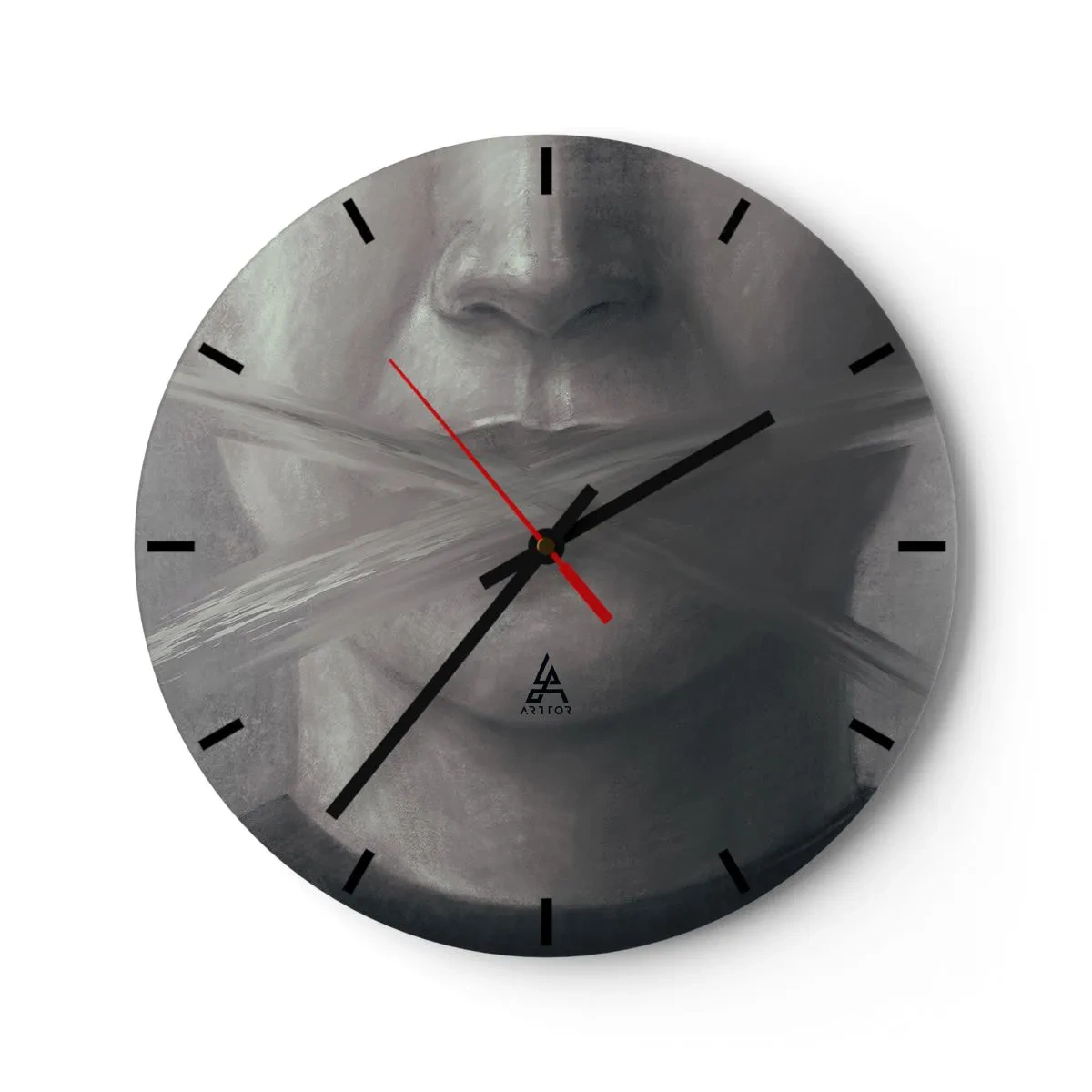 Orologio da parete - Orologio in Vetro - Ritratto in bianco e nero con la bocca coperta da una croce di pennello - 30x30cm - Neanche una parola - Decorazione murale moderna per soggiorno, cucina e camera da letto ARTTOR