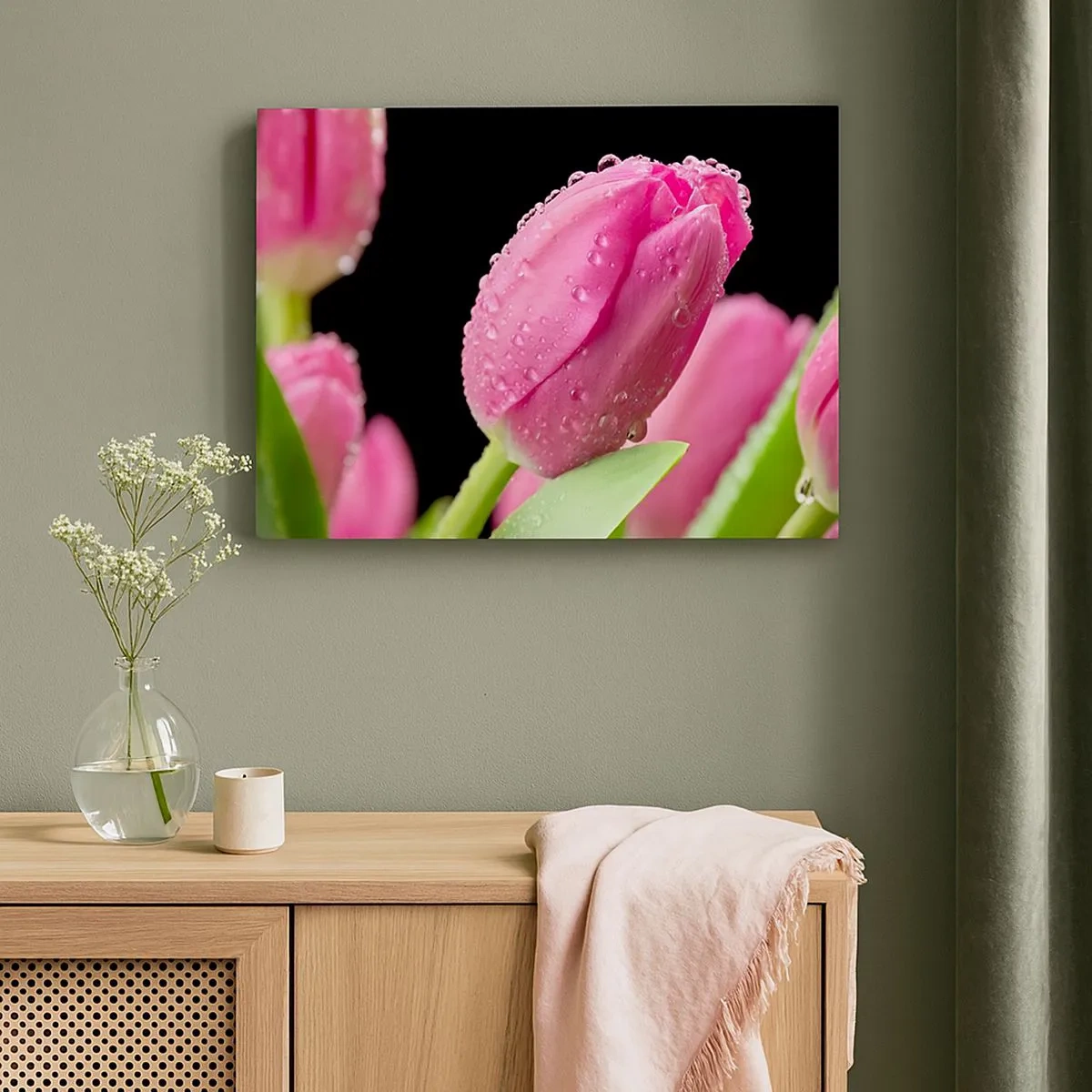 Quadro su tela - Stampe su Tela - Tulipano rosa con gocce d'acqua su sfondo nero - 70x50cm - Sogno lilla nella rugiada - Decorazione murale moderna per soggiorno e camera da letto ARTTOR