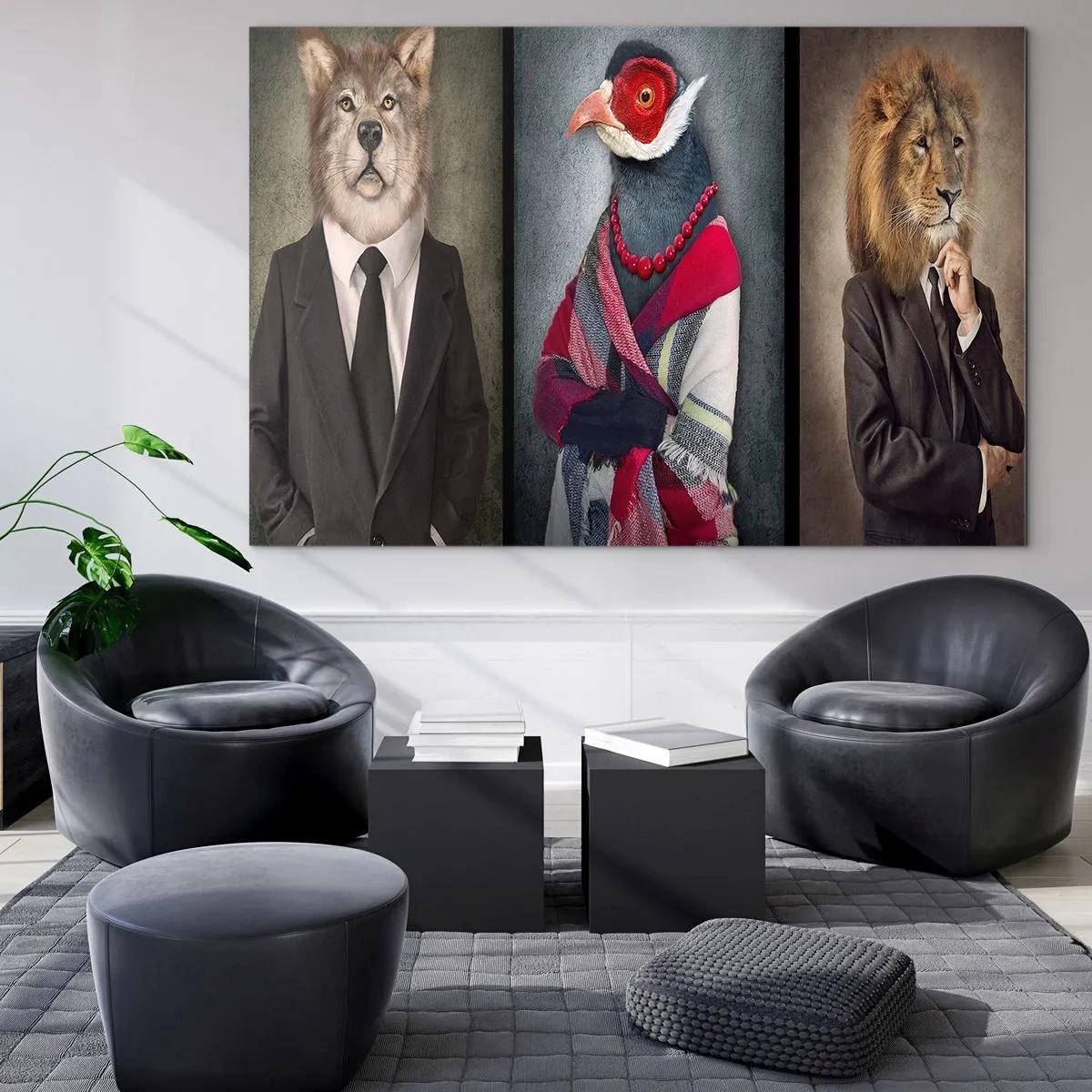 Quadro su vetro - Tre animali in abiti eleganti su uno sfondo stilizzato - 100x70cm - Che faccio io qui? - Decorazione murale moderna per soggiorno e camera da letto ARTTOR