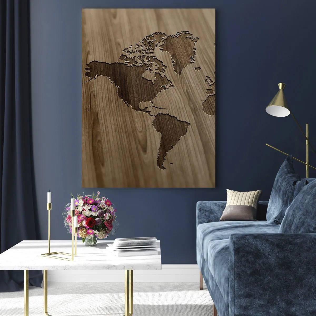 Quadro su vetro - Una mappa del mondo incisa su una superficie di legno - 50x70cm - Il mondo servito a tavola - Decorazione murale moderna per soggiorno e camera da letto ARTTOR