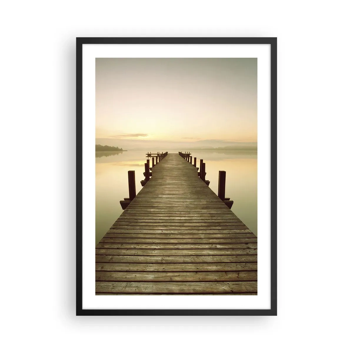 Poster in cornice nera - Un molo di legno su un lago calmo al mattino - 50x70cm - Aurora, alba, luce - Decorazione murale moderna per soggiorno e camera da letto ARTTOR