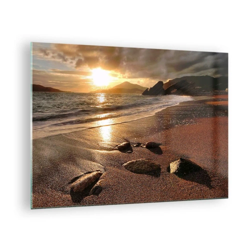 Quadro su vetro - Tramonto su una spiaggia rocciosa e colline - 70x50cm - Seguendo il sole verso le colline - Decorazione murale moderna per soggiorno e camera da letto ARTTOR
