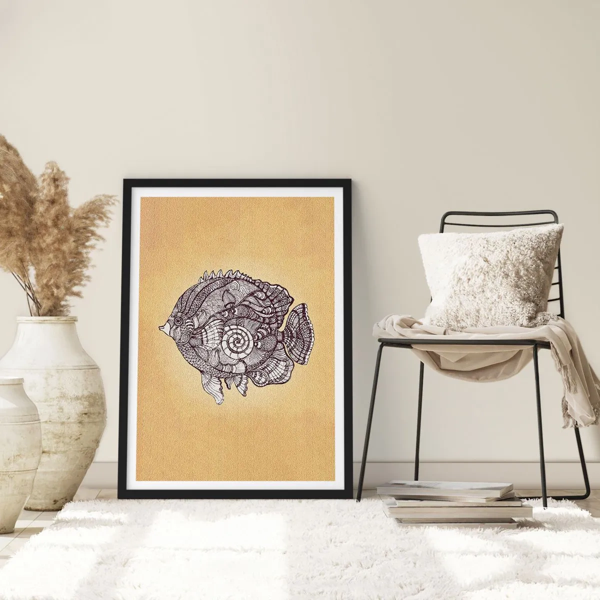 Poster in cornice nera - Pesce artistico in stile mandala su sfondo beige - 50x70cm - Decorazioni dell'oceano - Decorazione murale moderna per soggiorno e camera da letto ARTTOR