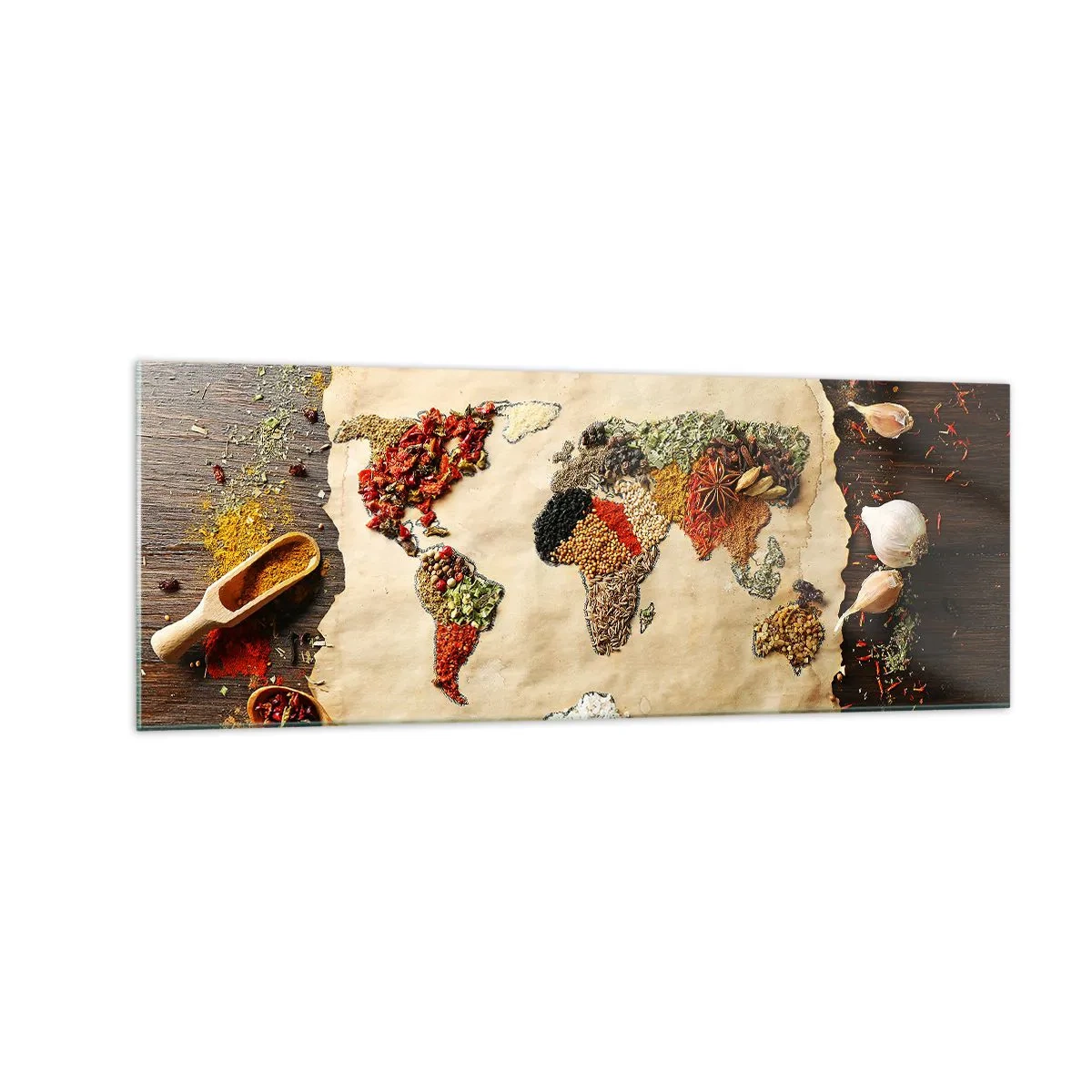 Quadro su vetro - Una mappa del mondo fatta di spezie su uno sfondo di legno. - 140x50cm - Tutti i gusti del mondo - Decorazione murale moderna per soggiorno e camera da letto ARTTOR