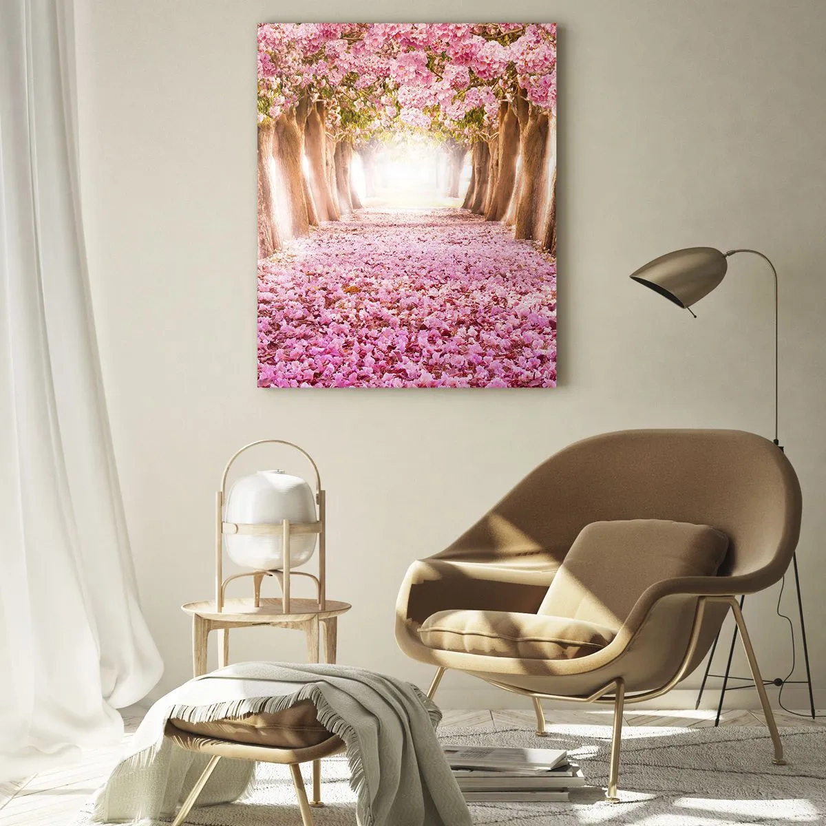 Quadro su vetro - Un viale di alberi in fiore con petali rosa sul terreno - 50x70cm - La strada verso il paradiso - Decorazione murale moderna per soggiorno e camera da letto ARTTOR