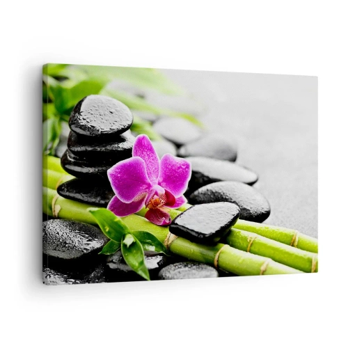 Quadro su tela - Stampe su Tela - Orchidea viola, pietre nere e bambù in una composizione tranquilla - 70x50cm - Un tranquillo equilibrio - Decorazione murale moderna per soggiorno e camera da letto ARTTOR