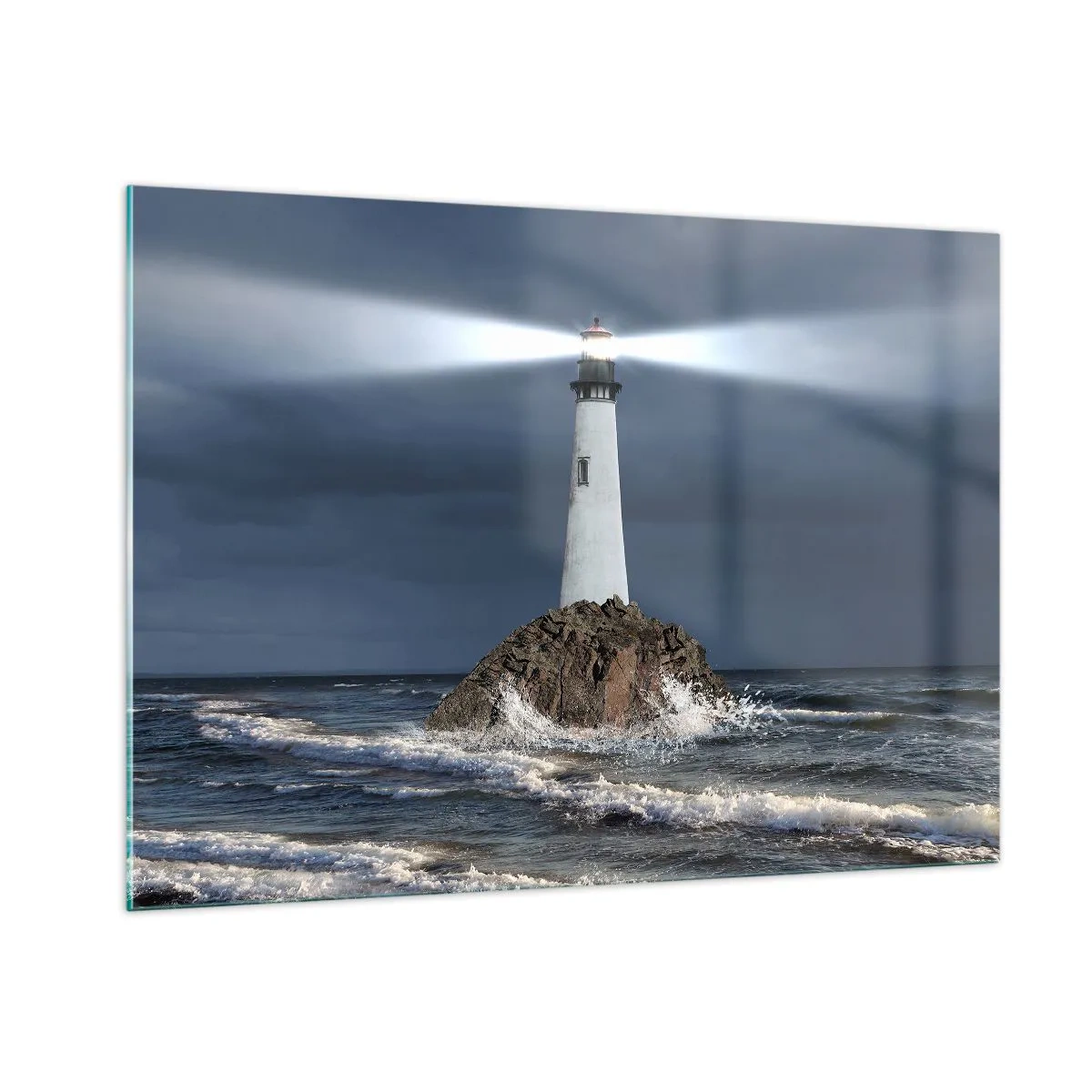 Quadro su vetro - Un faro su una roccia in mezzo alle onde agitate di notte - 100x70cm - Qui...qui... qui! - Decorazione murale moderna per soggiorno e camera da letto ARTTOR