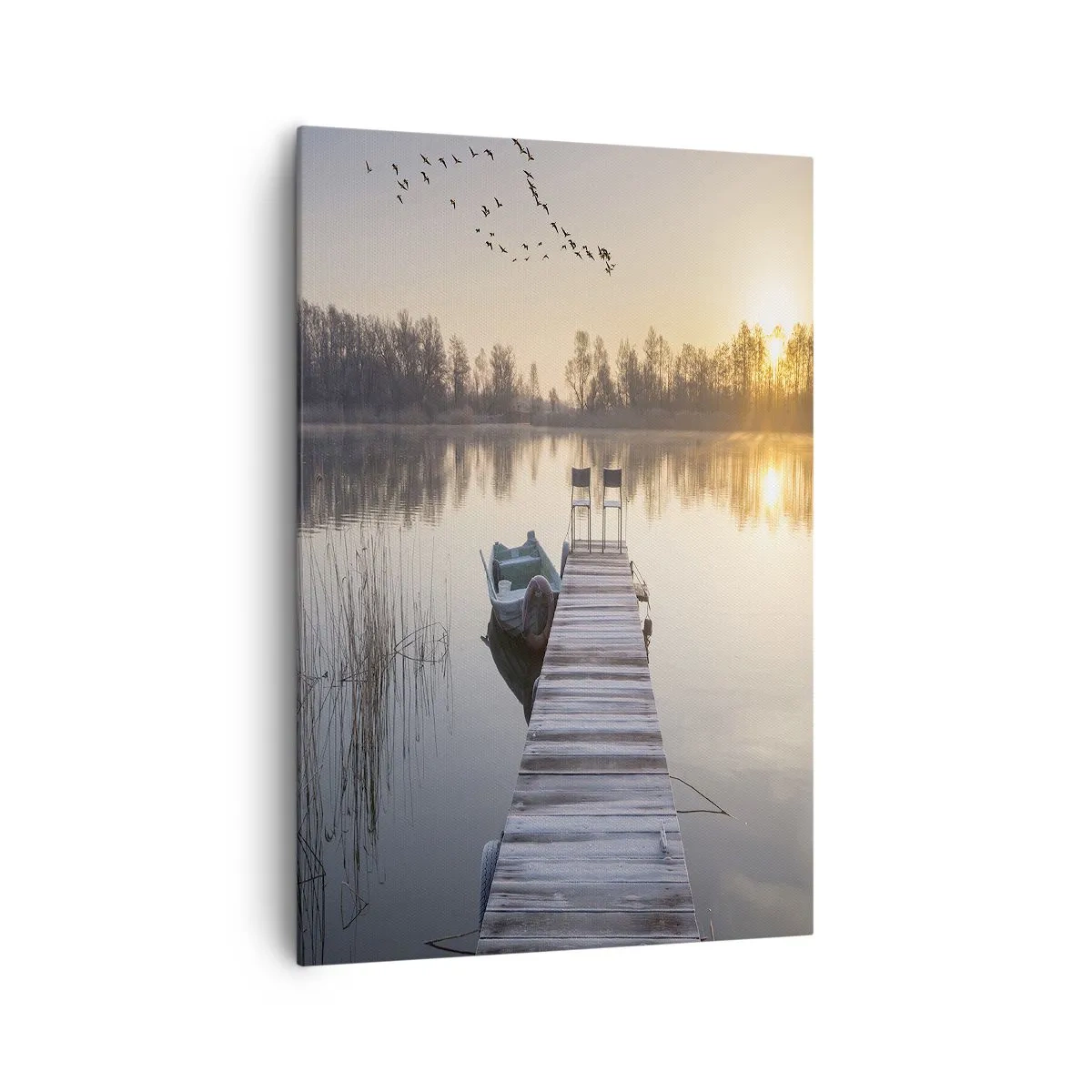 Quadro su tela - Stampe su Tela - Un molo sul lago al mattino con una barca e delle sedie - 70x100cm - Tornerò un giorno - Decorazione murale moderna per soggiorno e camera da letto ARTTOR