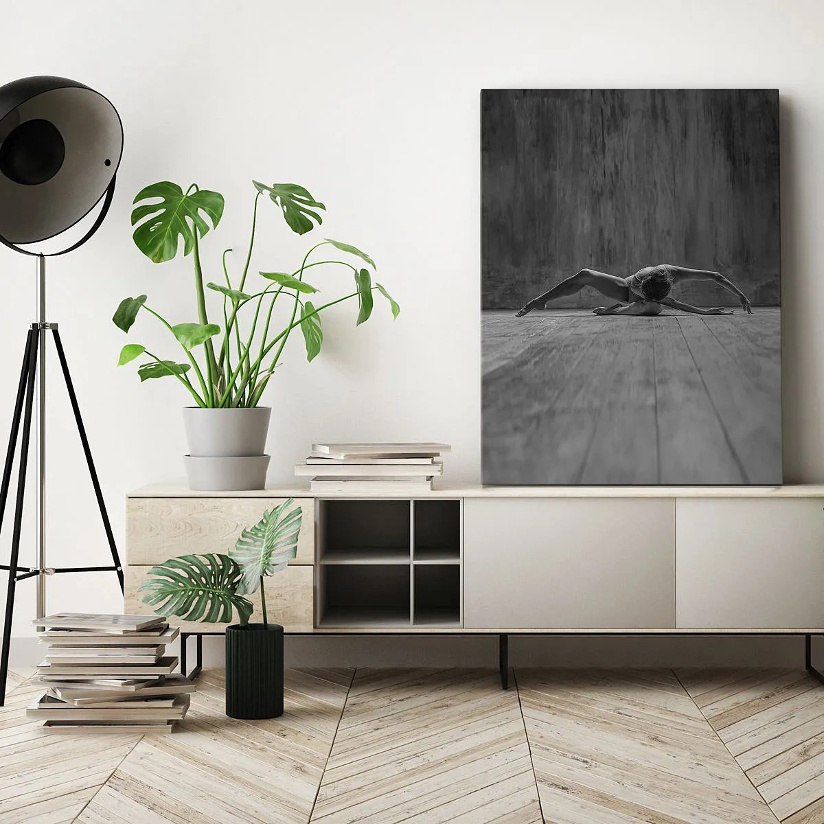 Quadro su tela - Stampe su Tela - Una ballerina in una posa artistica - 50x70cm - Simmetria ritrovata - Decorazione murale moderna per soggiorno e camera da letto ARTTOR