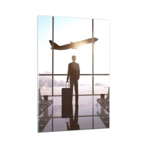 Quadro su vetro - Uomo d'affari all'aeroporto con un aereo sullo sfondo - 80x120cm - Hai tempo, rallenta - Decorazione murale moderna per soggiorno e camera da letto ARTTOR