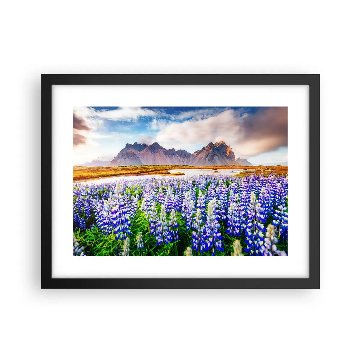 Poster in cornice nera - Forza e asprezza accanto alla mitezza - 40x30 cm