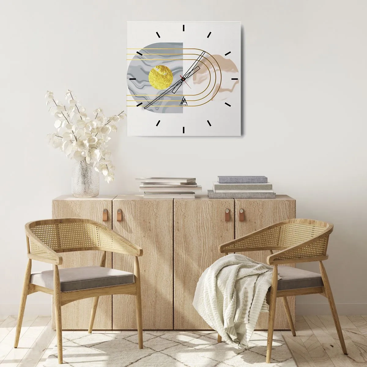 Orologio da parete - Orologio in Vetro - Composizione astratta con cerchi e linee dorate su uno sfondo chiaro. - 30x30cm - Chiarezza e lucentezza - Decorazione murale moderna per soggiorno e camera da letto ARTTOR