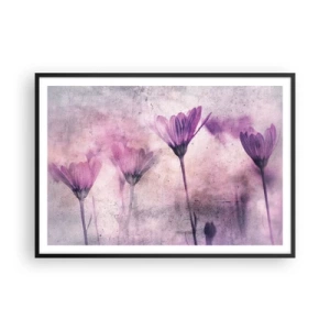 Poster in cornice nera - Delicati fiori nelle tonalità del viola su uno sfondo chiaro - 100x70cm - Il sogno dei fiori - Decorazione murale moderna per soggiorno e camera da letto ARTTOR