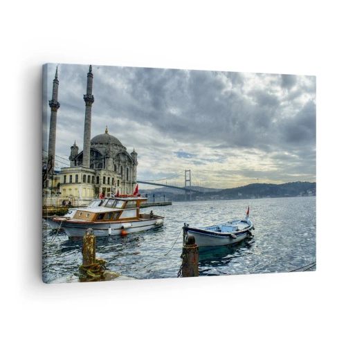 Quadro su tela - Stampe su Tela - Un edificio storico sull'acqua con barche e un ponte sullo sfondo - 70x50cm - Ai confini dei mondi - Decorazione murale moderna per soggiorno e camera da letto ARTTOR