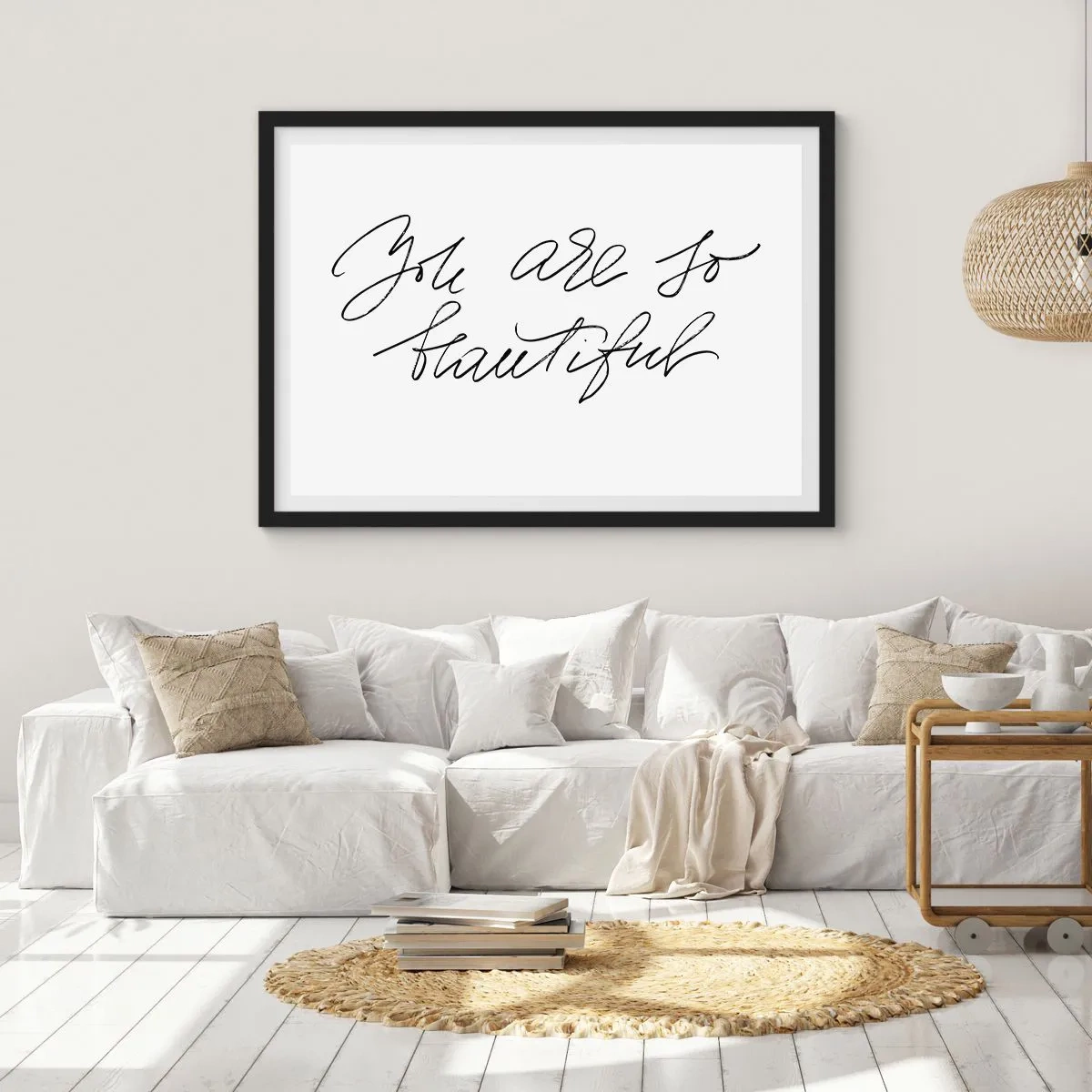 Poster in cornice nera - Scritta in bianco e nero "Sei così bella" - 100x70cm - Davvero, credimi... - Decorazione murale moderna per soggiorno e camera da letto ARTTOR