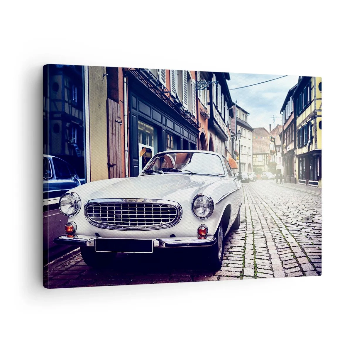 Quadro su tela - Stampe su Tela - Una classica auto bianca su una strada cittadina acciottolata - 70x50cm - Il passato è oggi - Decorazione murale moderna per soggiorno e camera da letto ARTTOR