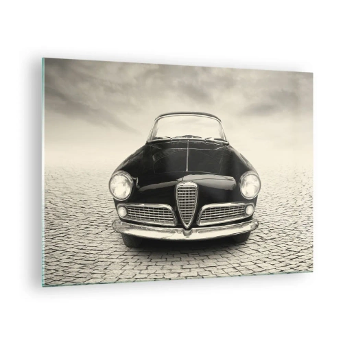 Quadro su vetro - Auto d'epoca su strada acciottolata in bianco e nero - 70x50cm - Come non amarmi? - Decorazione murale moderna per soggiorno e camera da letto ARTTOR