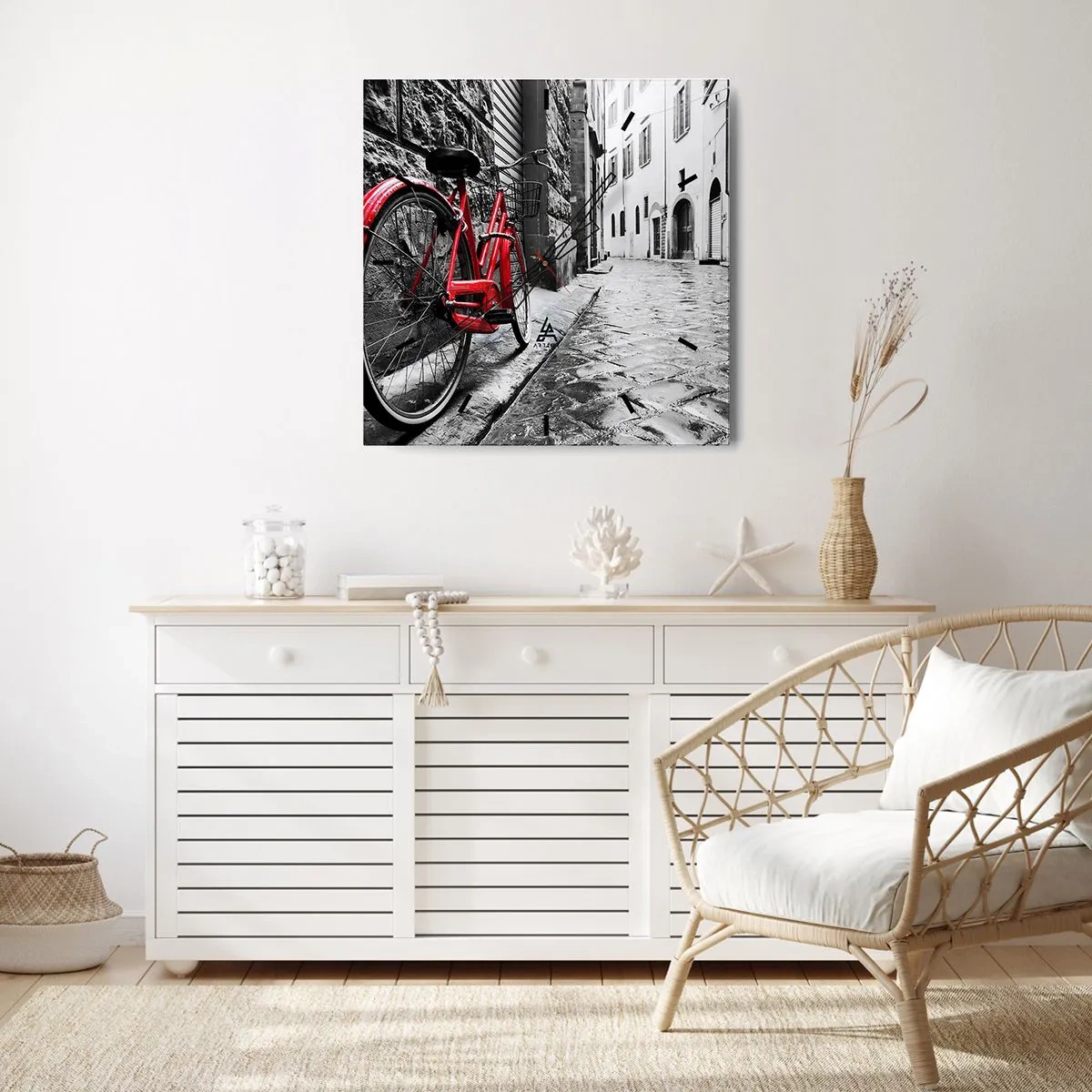 Orologio da parete - Orologio in Vetro - Bicicletta rossa in una strada bianca e nera - 30x30cm - La vera bellezza non invecchia - Decorazione murale moderna per soggiorno e camera da letto ARTTOR