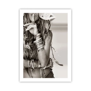 Poster - Donna elegante con gioielli che fa un gesto di silenzio - 50x70cm - Come una ragazza - Decorazione murale moderna per soggiorno e camera da letto ARTTOR