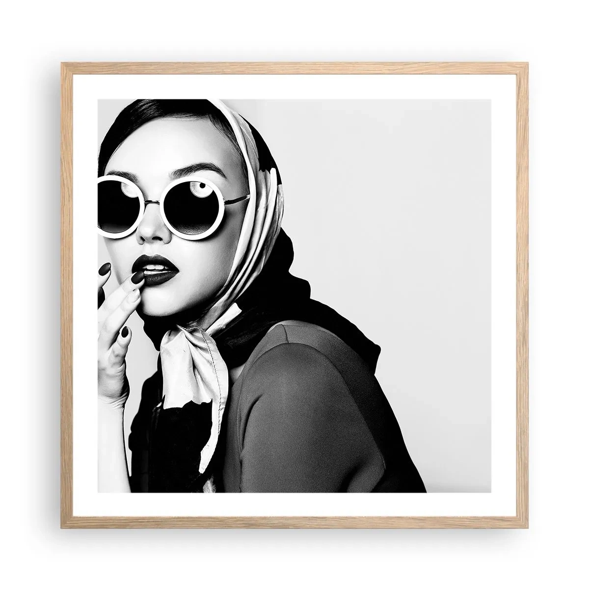 Poster in cornice rovere chiaro - Saluti dagli anni '60 - 60x60 cm