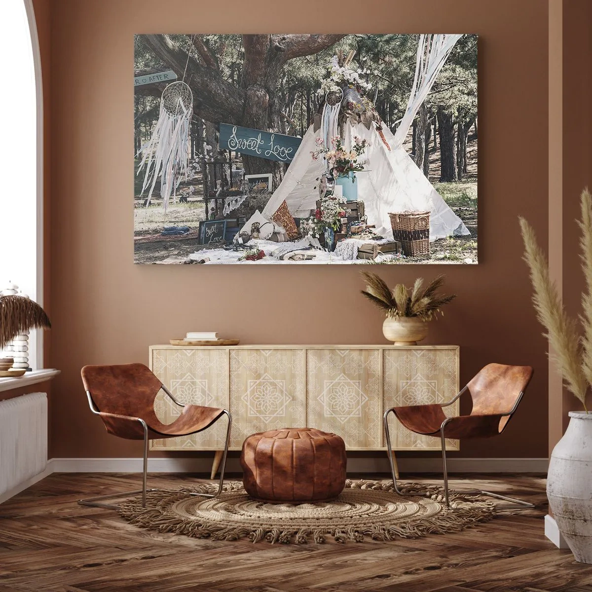 Quadro su tela - Stampe su Tela - Decorazione boho con un teepee nella foresta - 70x50cm - Make love... - Decorazione murale moderna per soggiorno e camera da letto ARTTOR