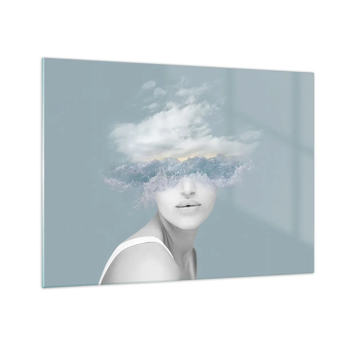 Quadro su vetro - Il volto di una donna si fonde con il cielo e le nuvole in una visione surreale. - 70x50cm - Con la testa tra le nuvole - Decorazione murale moderna per soggiorno e camera da letto ARTTOR