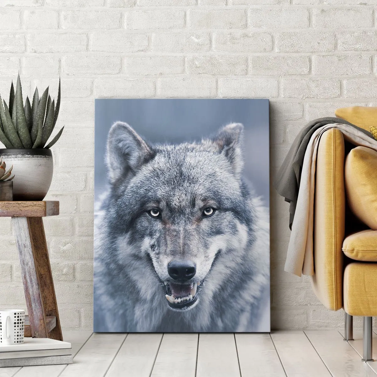 Quadro su tela - Stampe su Tela - Un lupo dallo sguardo intenso in un paesaggio invernale - 50x70cm - Accetti la sfida? - Decorazione murale moderna per soggiorno e camera da letto ARTTOR
