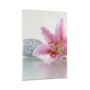Quadro su vetro - Giglio rosa su uno sfondo di pietre bianche in stile spa - 50x70cm - Studio in rosa, grigio e bianco - Decorazione murale moderna per soggiorno e camera da letto ARTTOR