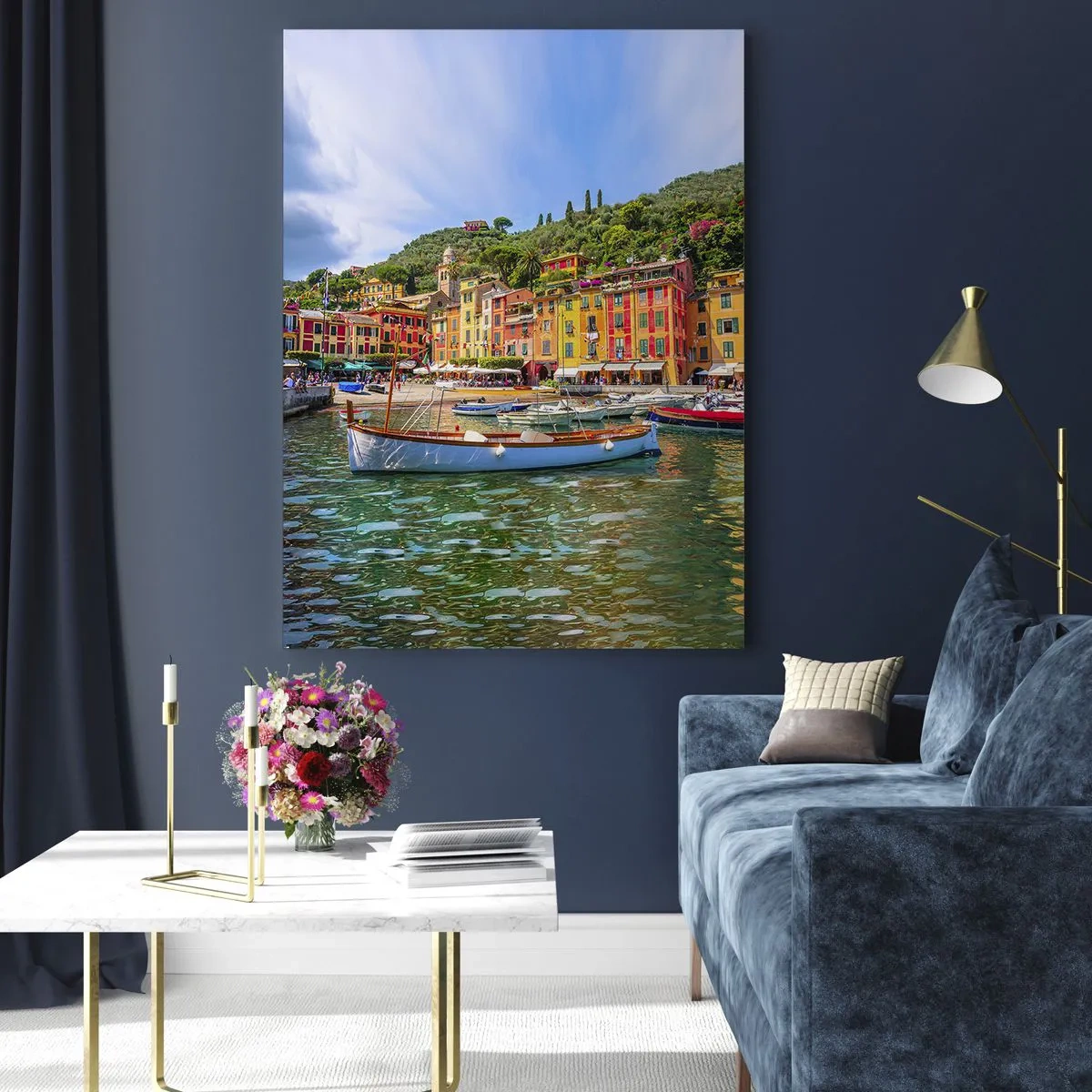 Quadro su vetro - Case a schiera colorate e barche in una città costiera italiana - 70x100cm - Mattino italiano - Decorazione murale moderna per soggiorno e camera da letto ARTTOR