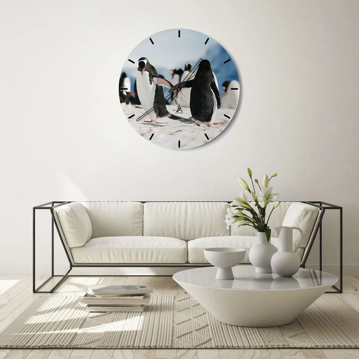 Orologio da parete - Orologio in Vetro - Pinguini nella neve in un paesaggio artico - 30x30cm - Danza sulla neve - Decorazione murale moderna per soggiorno, cucina e camera da letto ARTTOR