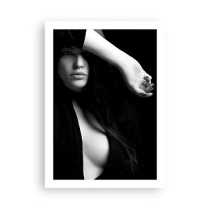 Poster - Fotografia in bianco e nero di una donna dallo sguardo misterioso - 50x70cm - Scuola di seduzione - Decorazione murale moderna per soggiorno e camera da letto ARTTOR