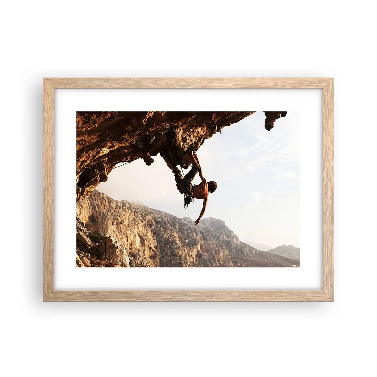 Poster in cornice rovere chiaro - Il mondo ristretto in una mano sul bordo del masso - 40x30 cm