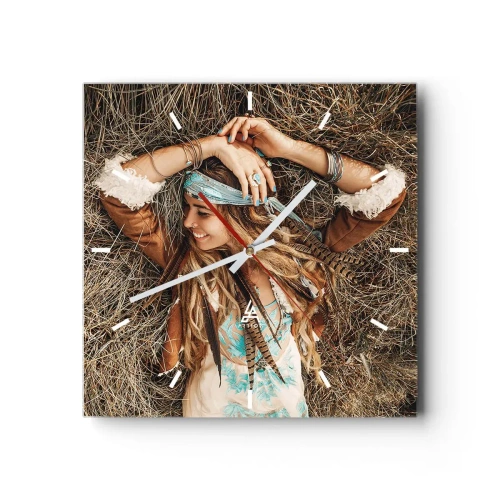 Orologio da parete - Orologio in Vetro - Donna in stile boho sdraiata sul fieno - 30x30cm - Verso gli anni dell'amore - Decorazione murale moderna per soggiorno e camera da letto ARTTOR