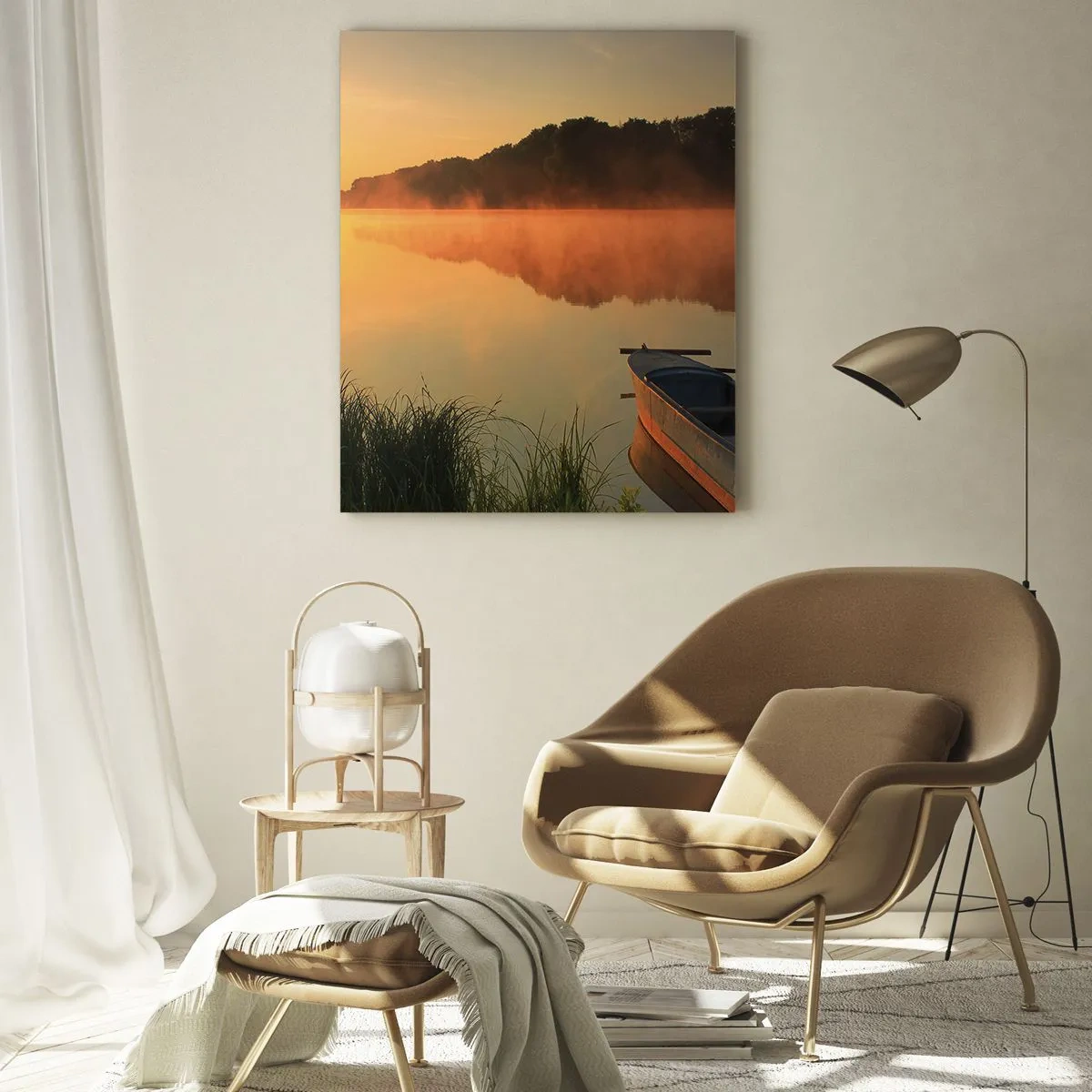 Quadro su vetro - Alba su un lago calmo con una barca sulla riva - 50x70cm - Alba sull'acqua, come uno specchio - Decorazione murale moderna per soggiorno e camera da letto ARTTOR