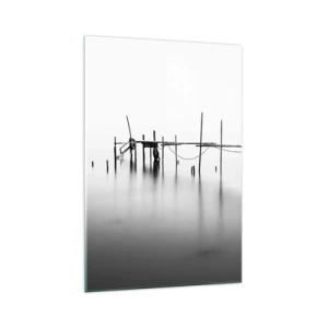 Quadro su vetro - Un molo bianco e nero immerso in un paesaggio nebbioso - 70x100cm - E se la luce non c'è? - Decorazione murale moderna per soggiorno e camera da letto ARTTOR