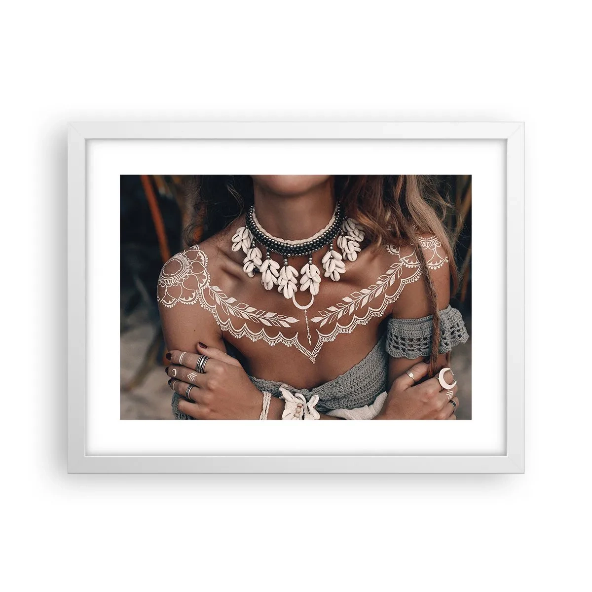 Poster in cornice bianca - Talismani, rituali di femminilità - 40x30 cm