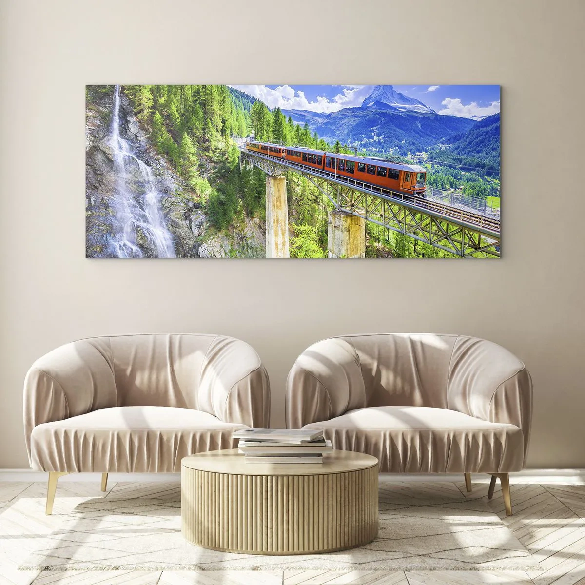 Quadro su vetro - Montagne russe su un ponte con vista su una cascata e sulle montagne - 160x50cm - Ferrovia alpina - Decorazione murale moderna per soggiorno e camera da letto ARTTOR