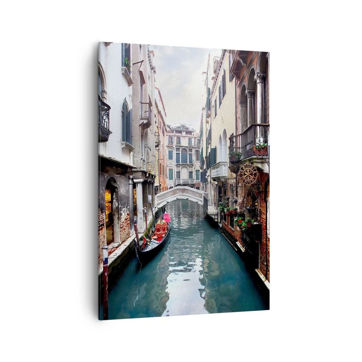 Quadro su tela - Stampe su Tela - Un canale a Venezia con una gondola ed edifici storici - 70x100cm - Paesaggio veneziano con gondola e ponte - Decorazione murale moderna per soggiorno e camera da letto ARTTOR