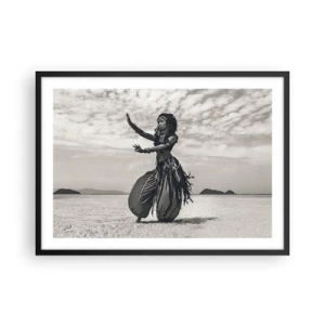 Poster in cornice nera - Ballerina esotica sullo sfondo del deserto - 70x50cm - Il ballo delle isole del sud - Decorazione murale moderna per soggiorno e camera da letto ARTTOR