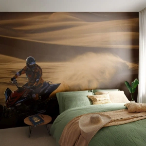 Fotomurali Premium Sand - Un motociclista in quad attraversa il deserto - 100x70cm - Sulle onde della sabbia - Decorazione murale moderna per soggiorno e camera da letto ARTTOR