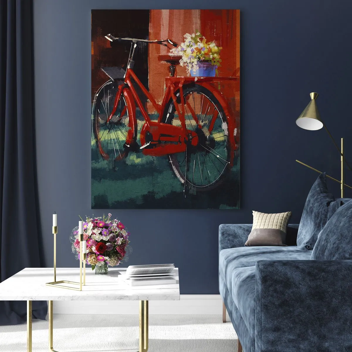 Quadro su vetro - Una bicicletta rossa con fiori davanti a un edificio rosso - 50x70cm - I want to ride my bicycle - Decorazione murale moderna per soggiorno e camera da letto ARTTOR